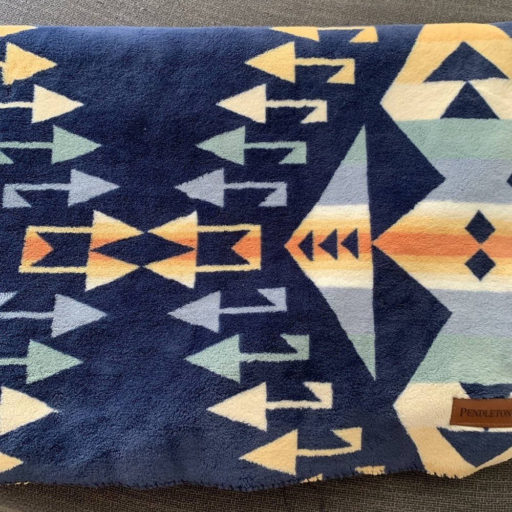 Pendleton Big Thunder Sherpa Fleece blanket